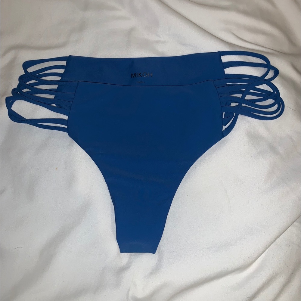 Bikini bottoms